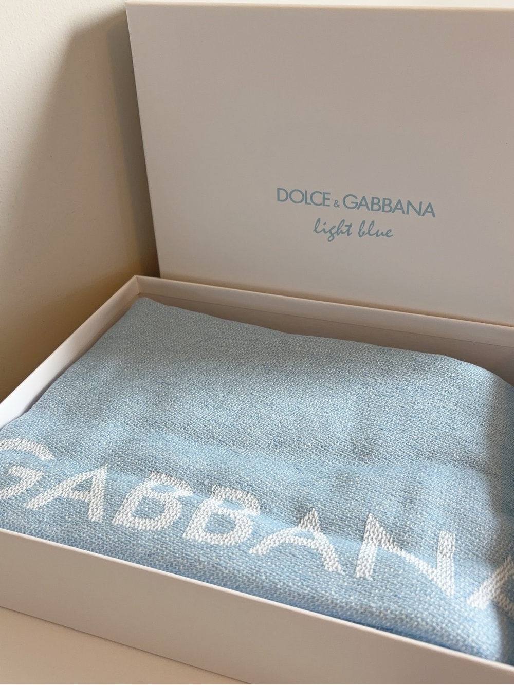 Dolce & Gabbana Light Blue Beach Towel Cotton Luxury Bath Beach NIB
